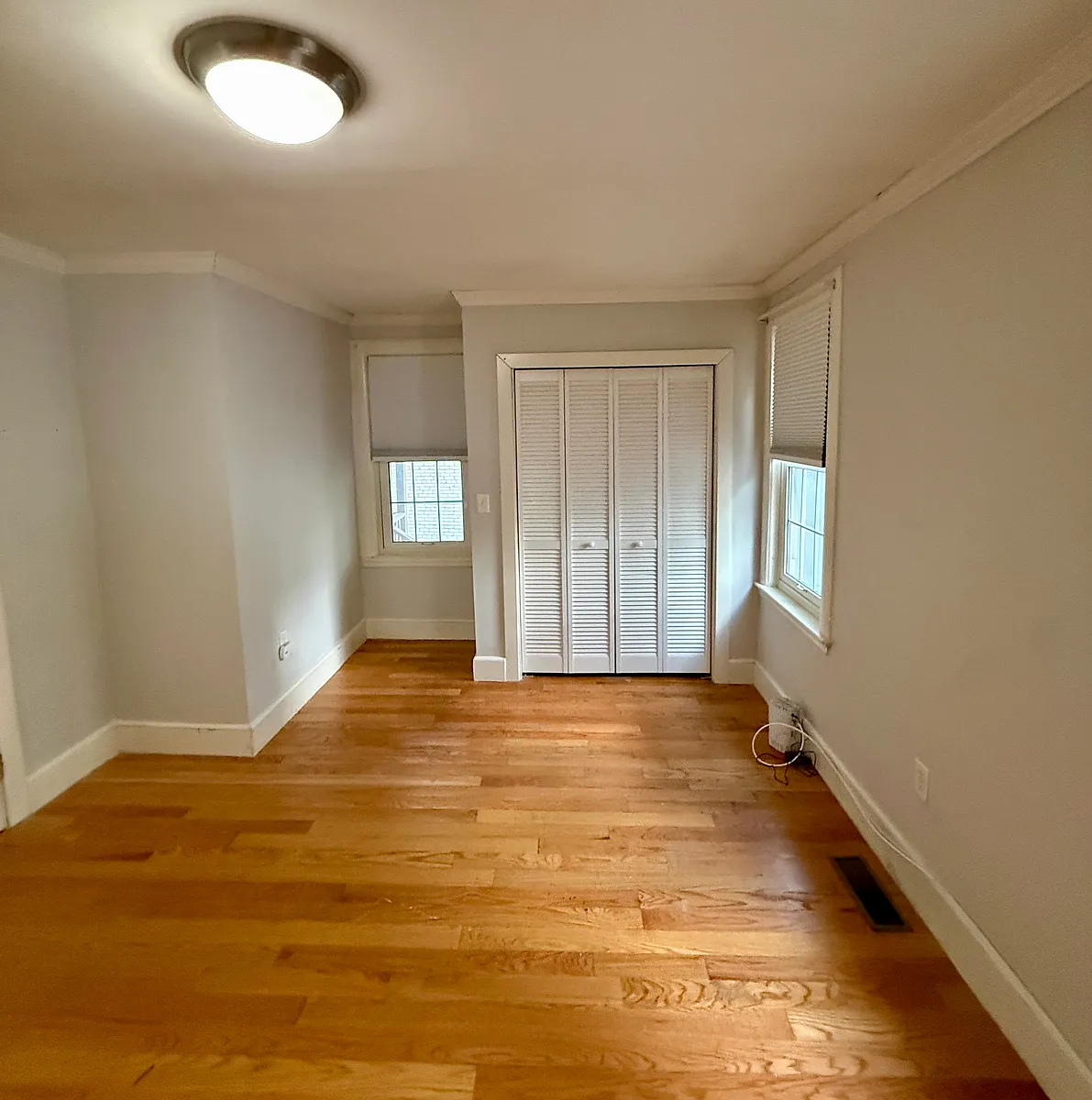 Building Photo - 19 Braemore Rd #1