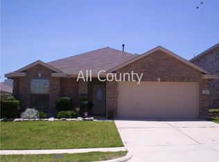 825 Fox Hunt Trl, Fort Worth, TX 76179