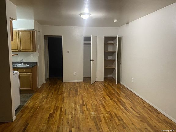 4th image of 133 Dubois Ave APT A9