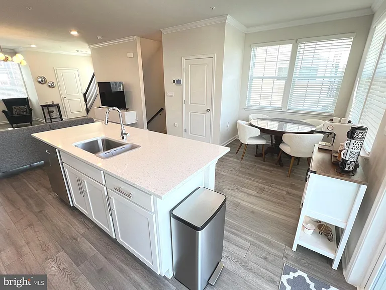 4917 Arcola Rd — Photo 11