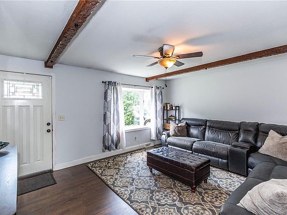 4th image of 377 Knollwood Dr