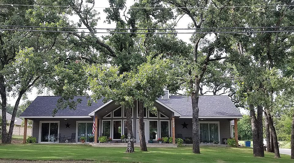 1st image of 222 Admiral Dr