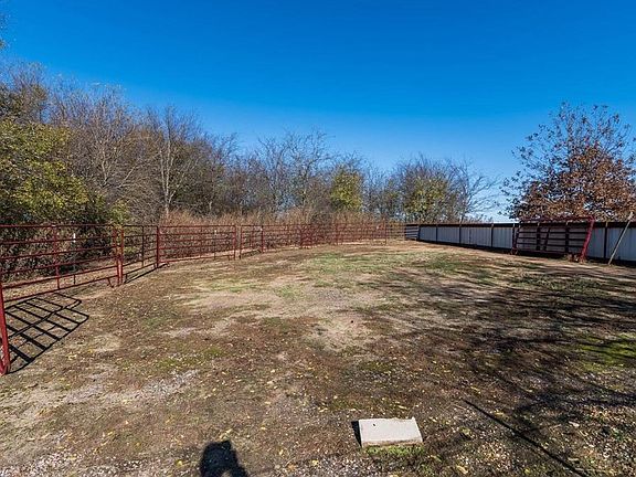 4th image of 1677 Fm 901