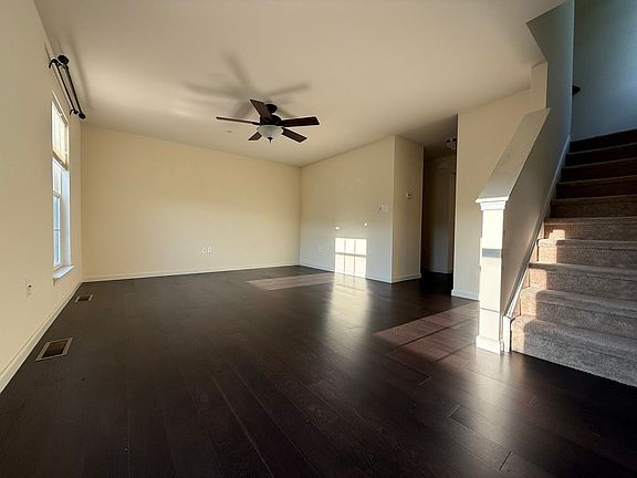 4th image of 136 Kestrel Ln
