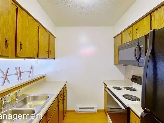 3rd image of 339 Vine St #3