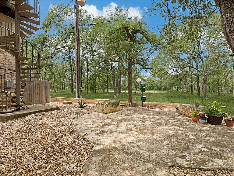6810 Deatonhill Dr #204 — Photo 11