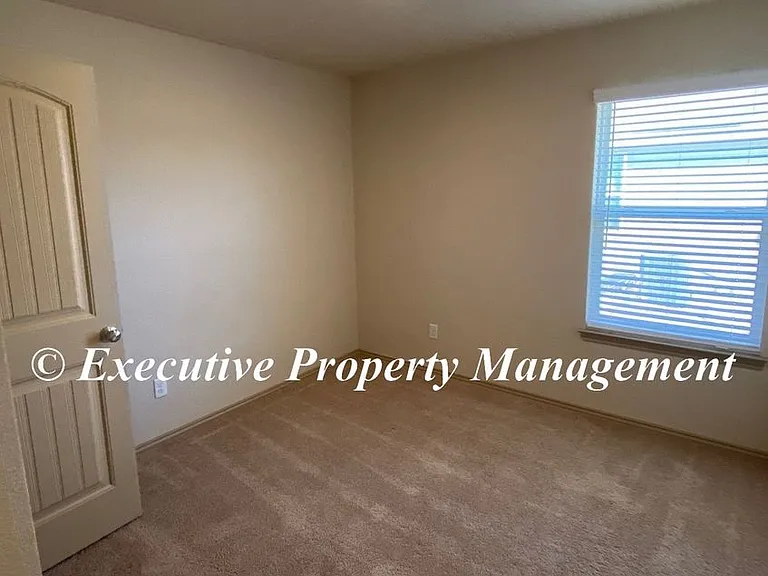 1781 Dryden Ave — Photo 18