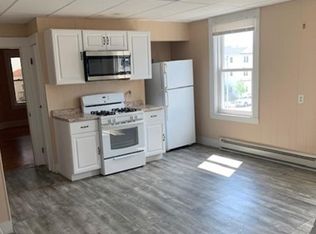 103 Hamilton St APT 3, Worcester, MA 01604