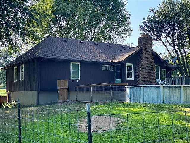2nd image of 15103 Woodcliffe Cir