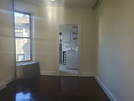 Rented by Frank Valvo Real Estate | media 15