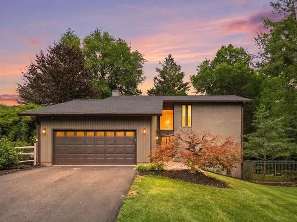 2721 Berryland Dr, Oakton, VA 22124