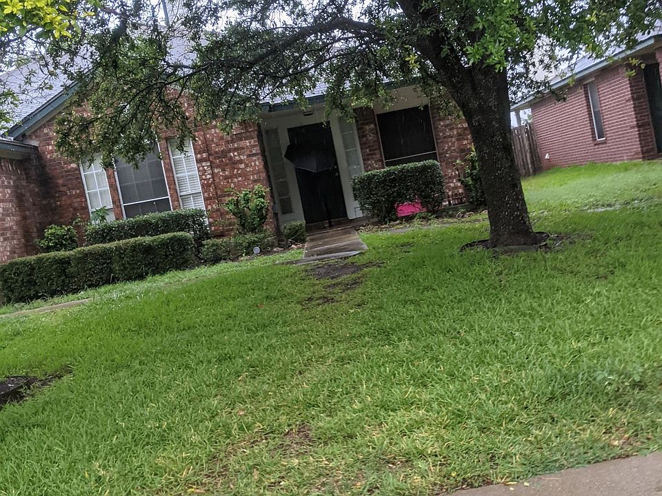 1st image of 15817 Cadoz Dr