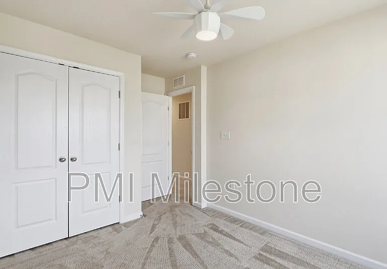 100 Bertelli Ct — Photo 34