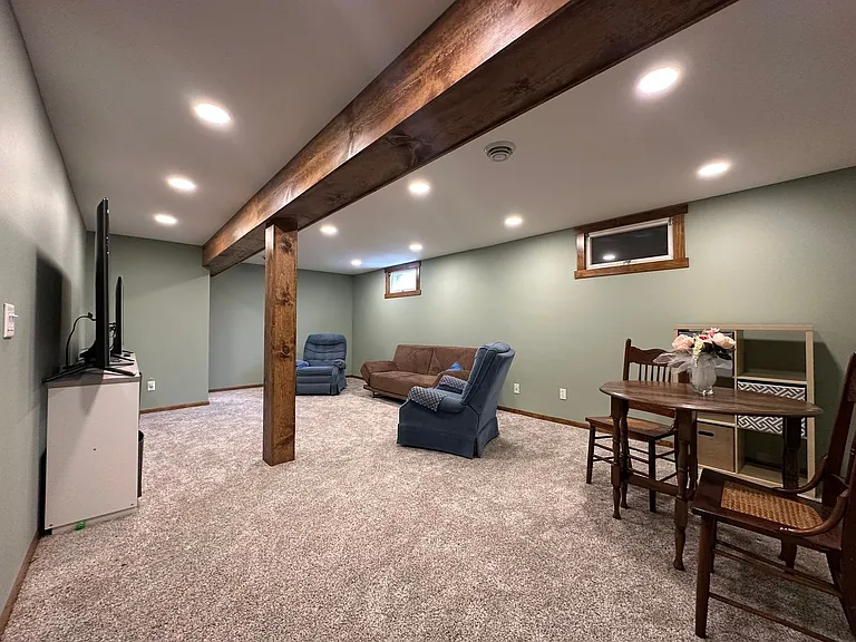 868 N Edge Trl — Photo 19