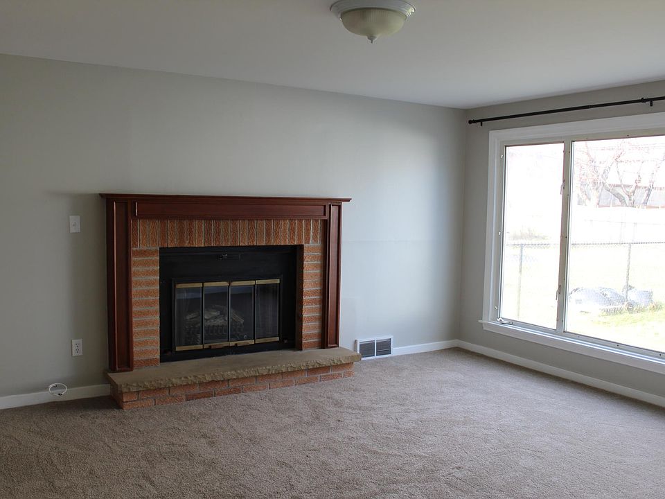 1st image of 440 Harrison Ave
