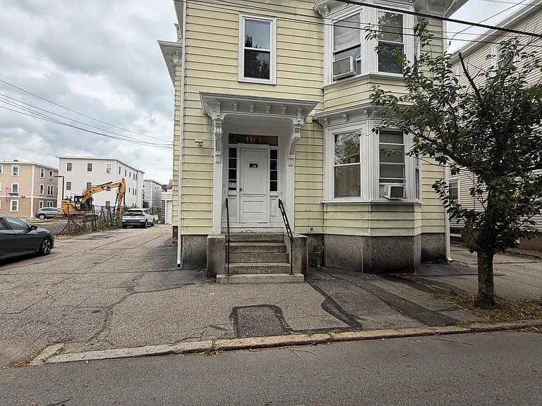 104 Sutton St #2 — Photo 1