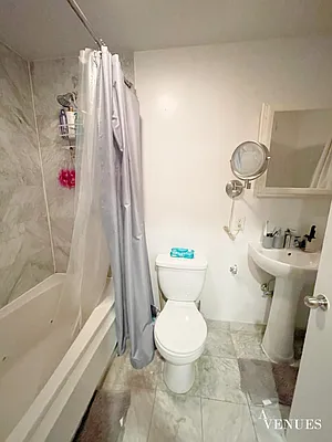 Rented by Avenues Real Estate | media 3