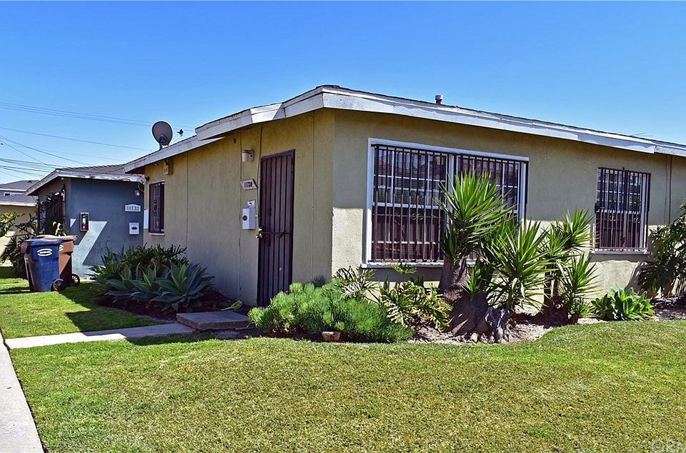 1st image of 11730 Berendo Ave