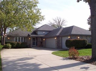 2909 Acorn Ct, Crown Point, IN 46307