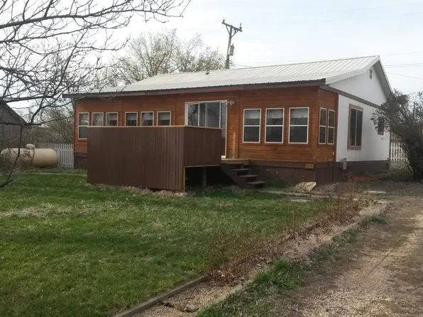 105 Main St, Fruitdale, SD 57717