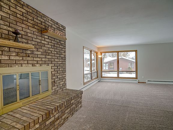 4th image of 1546 River View Dr