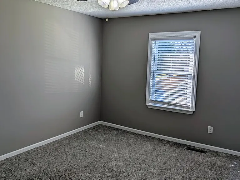 Frost Garden Townhomes — Photo 23