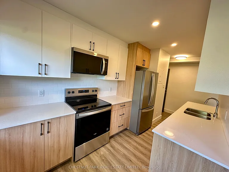11 Wingreen Ct #1 — Photo 1