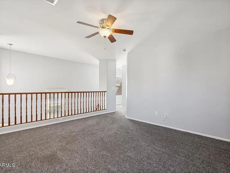 2233 E Pecan Rd — Photo 13