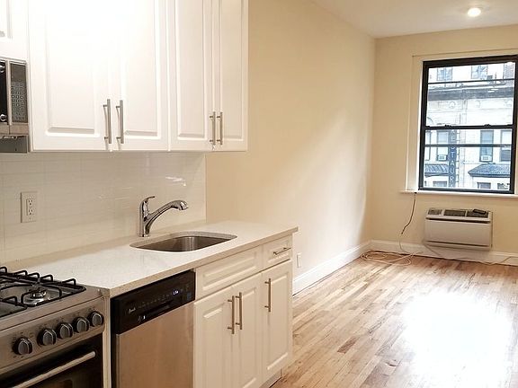 2nd image of 213 W 79th St #A3