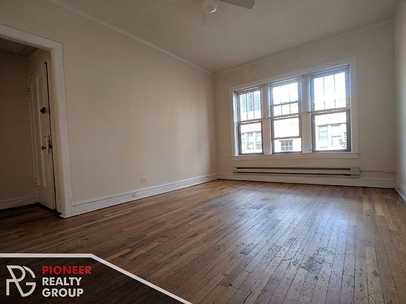 2nd image of 622 W Cornelia Ave #C630s3