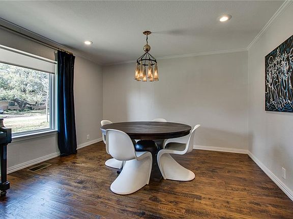 5th image of 10746 Royal Springs Dr