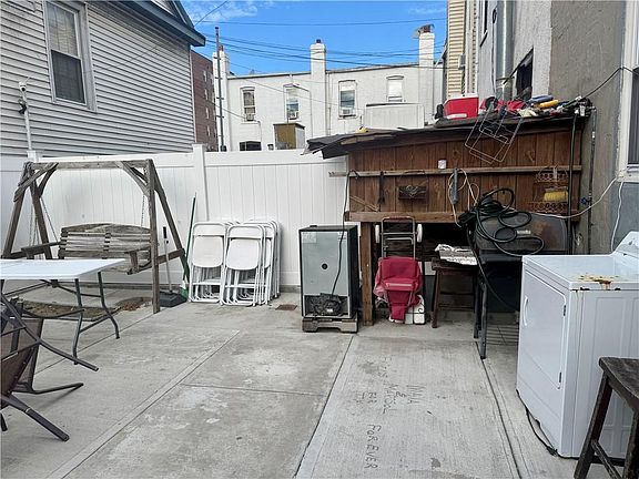 5th image of 2862 Brighton 3rd St