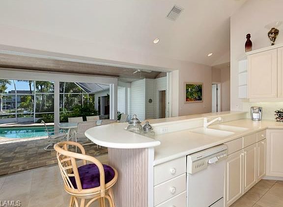 5th image of 830 Limpet Dr