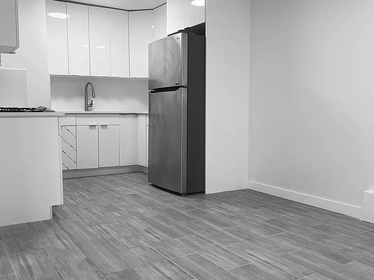 82 Bleecker St #1 — Photo 2
