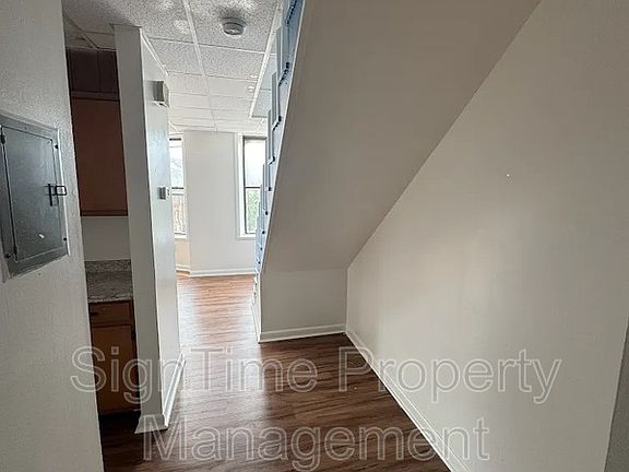 3rd image of 112 W Franklin St #4