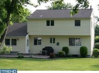 325 Westminster Blvd, Turnersville, NJ 08012