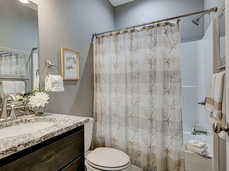 620 Applewood Ln — Photo 32