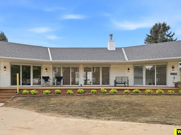 1757 Lincoln St, Blair, NE 68008