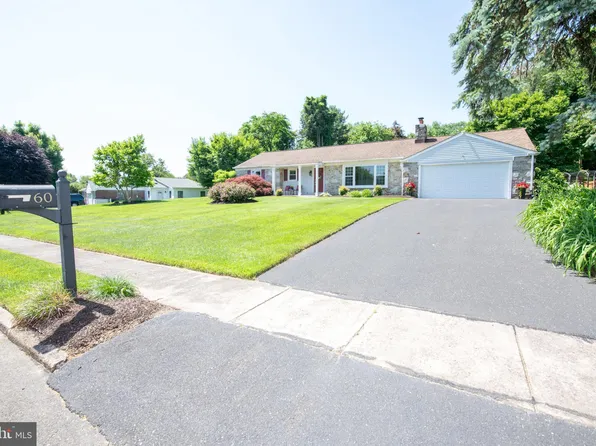 60 Somerset Rd, Huntingdon Valley, PA 19006