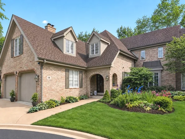 14 Tartan Ridge Rd, Burr Ridge, IL 60527