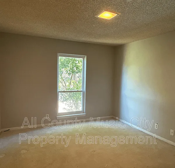 515 Basswood Ave #J-92 — Photo 9