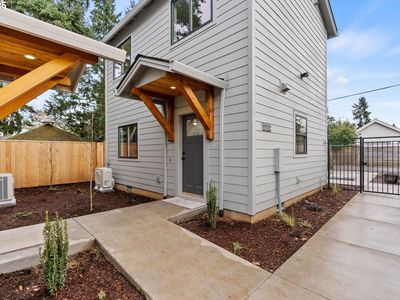 5712 SE Ramona St #C, Portland, OR, 97206