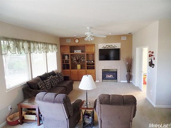 5th image of 124 Austen Ct