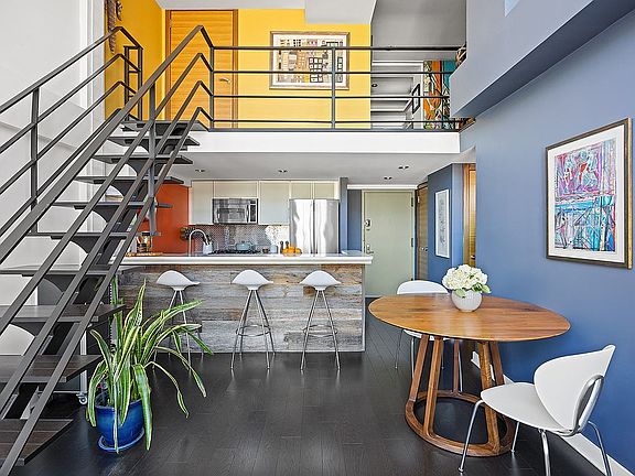 3rd image of 284 20th St APT 3A