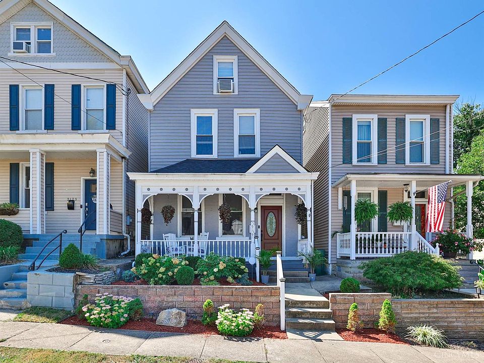 1st image of 2121 Herrick Ave