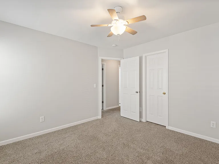 1908 Longburn Dr — Photo 21