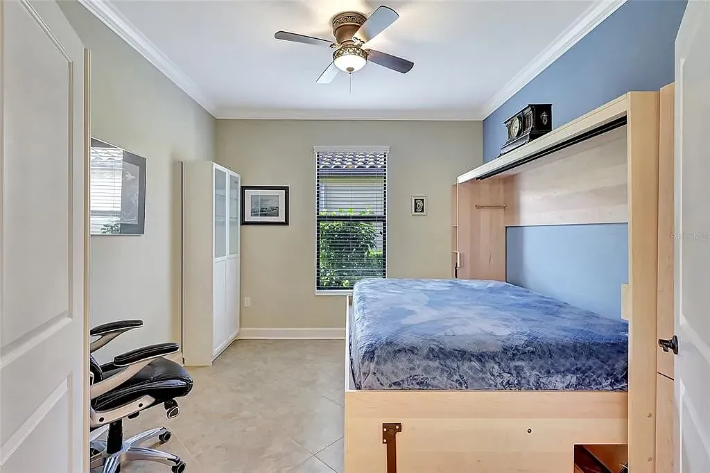 2 bed, 1872 sqft, $3,868 — Photo 4