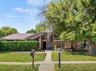 3017 Hilltop Dr, Euless, TX 76039