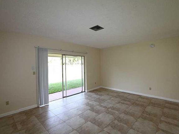 4th image of 8125 SW 205th Ter
