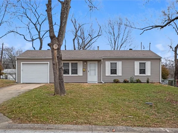 9305 McKinley St, Kansas City, MO 64138
